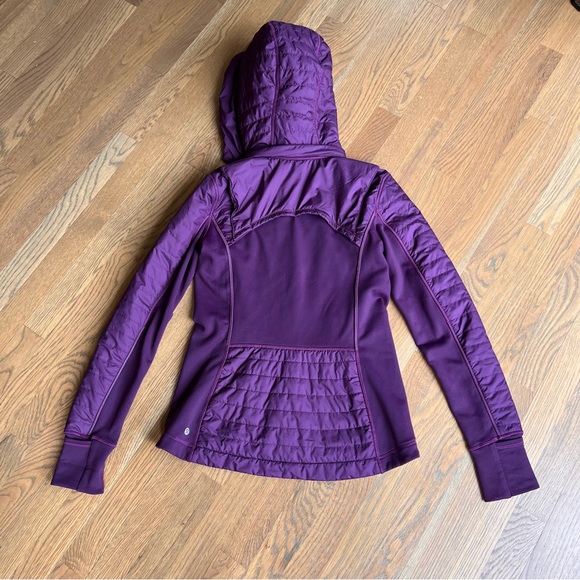 Lululemon Rare First Mile Puffer Hooded Jacket Darkest Magenta Size 6 - Picture 3 of 7
